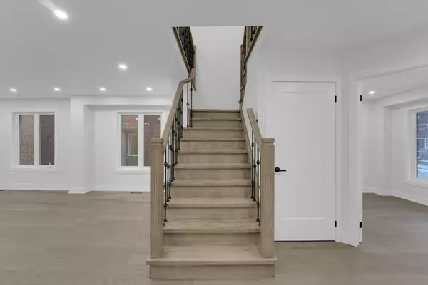 Brampton, ON L7A 3P2,17 Ferncastle CRES