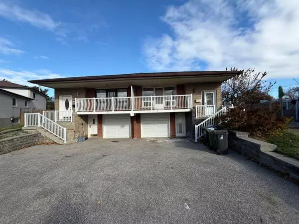 15 Abigail PL, Toronto W09, ON M9R 3X1