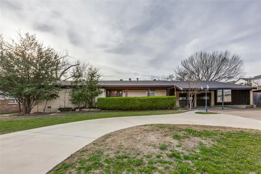 3217 Dreeben Drive, Richland Hills, TX 76118