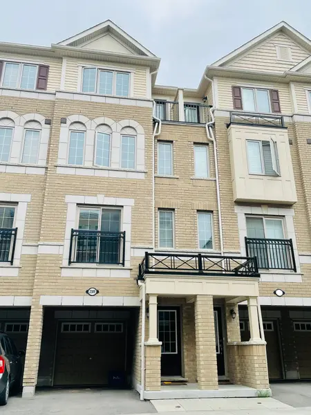 2309 Chevron Prince PATH, Oshawa, ON L1L 0K8