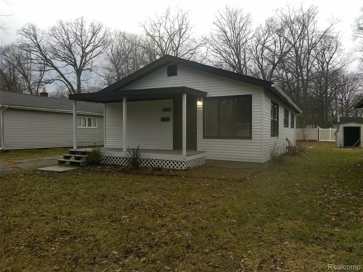 Flint, MI 48507,4502 Huckleberry LN