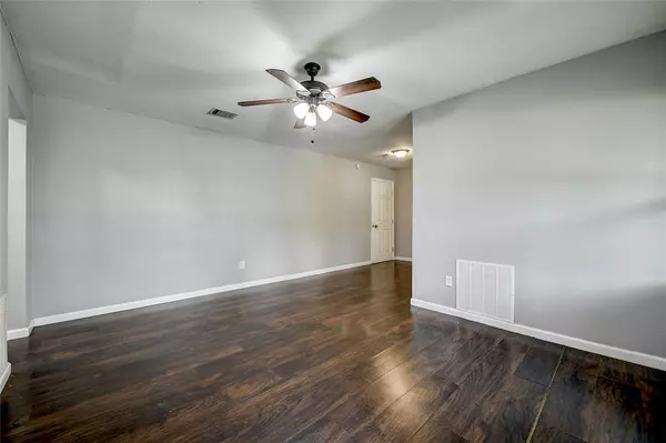 Mansfield, TX 76063,802 E Dallas Street