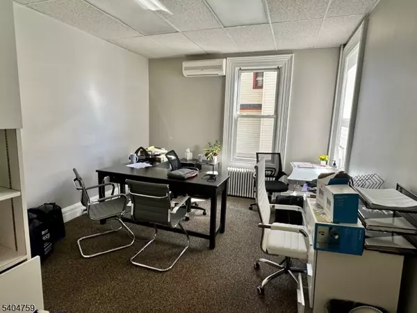 Somerville Boro, NJ 08876,4 E Cliff St