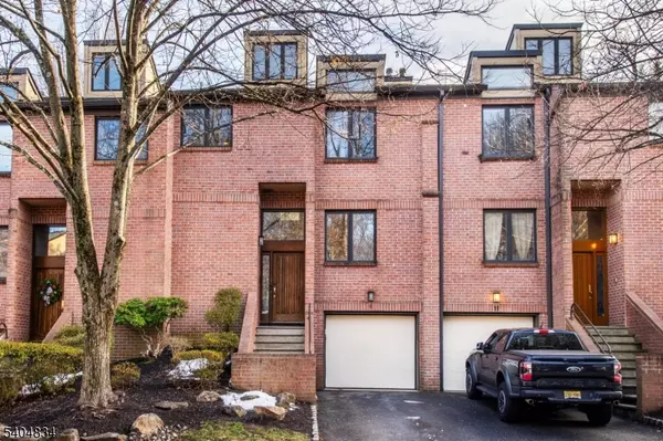 9 Andrea Dr, Fairfield Twp., NJ 07004