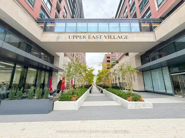 Toronto C11, ON M4G 0C9,33 Frederick Todd WAY #1003