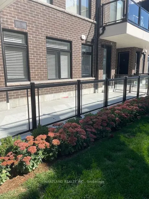 Pickering, ON L1V 0H1,755 Omega DR #127