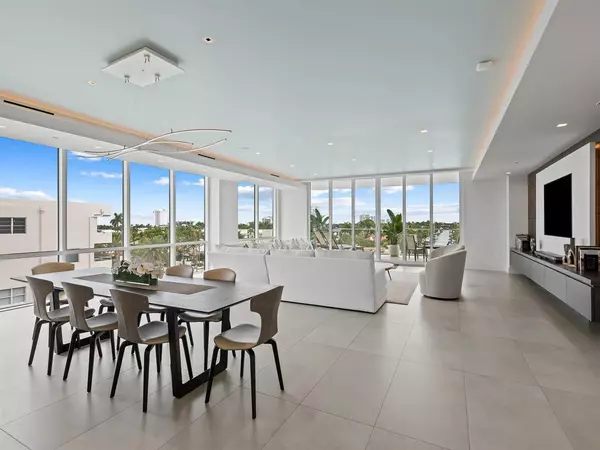 Fort Lauderdale, FL 33301,353 Sunset Drive #PH02