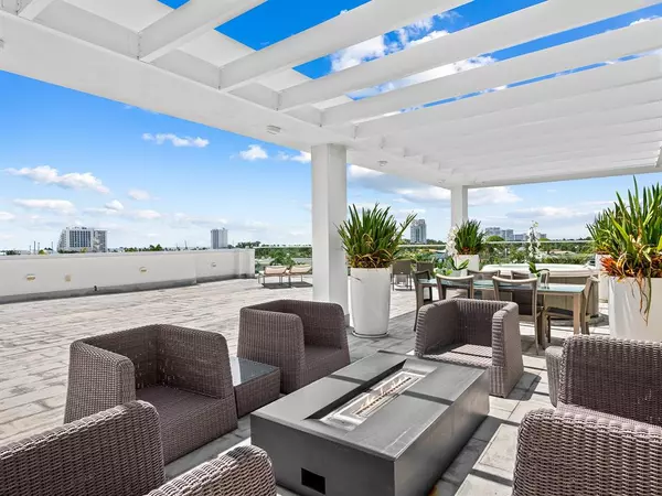 Fort Lauderdale, FL 33301,353 Sunset Drive #PH02