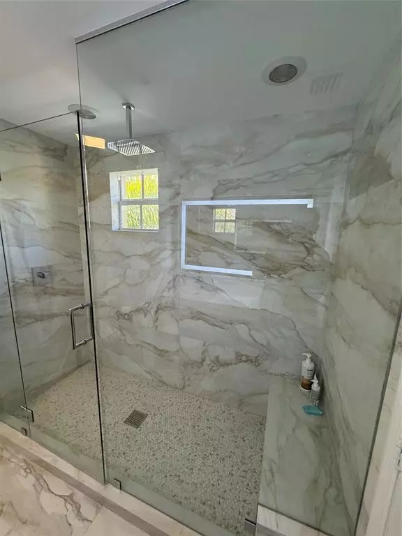 Aventura, FL 33160,2710 NE 184th Ter