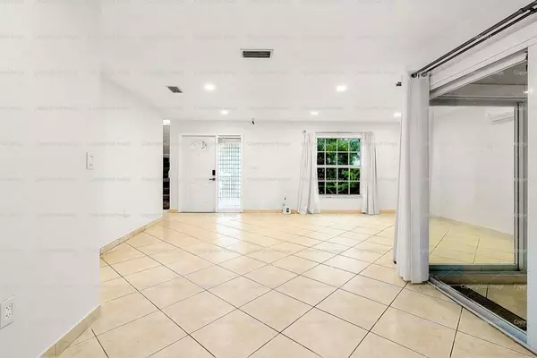 Doral, FL 33178,10225 NW 57 Terrace