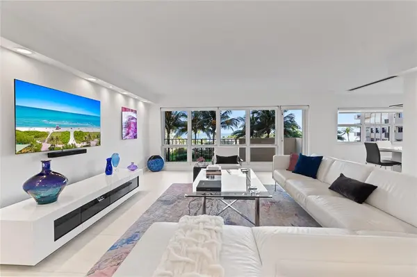 Lauderdale By The Sea, FL 33308,4900 N Ocean Blvd #412