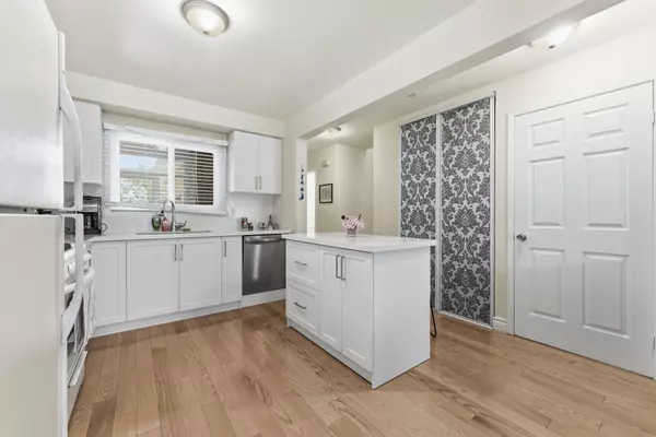 Richmond Hill, ON L4C 5V8,112 Kersey CRES