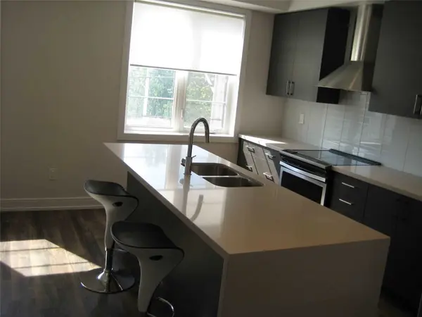 Mississauga, ON L5G 0A9,566 Rapids LN