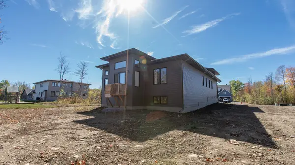 Mississippi Mills, ON K0A 1A0,111 Frank Fisher CRES