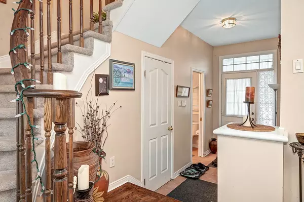 Blossom Park - Airport And Area, ON K1V 1N7,4417 Wildmint SQ