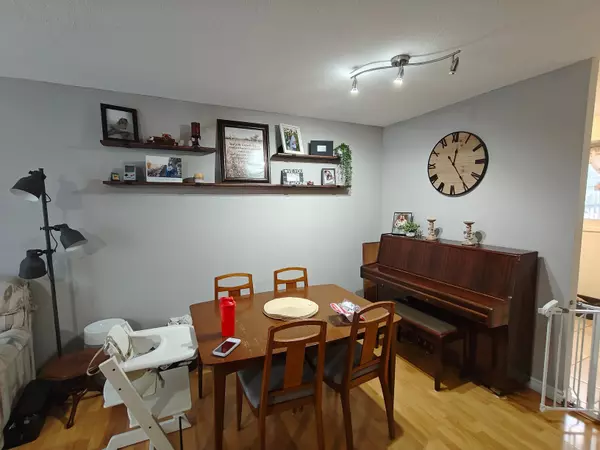 London South, ON N6E 2W3,1725 Ernest AVE #48