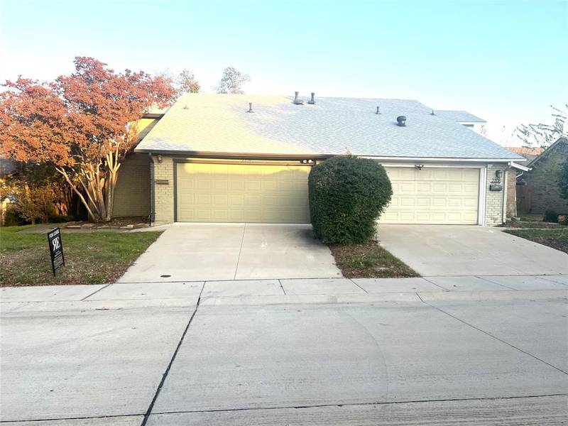 2210 Jackson Circle, Carrollton, TX 75006