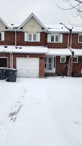 5048 Willowood DR, Mississauga, ON L5R 3R6