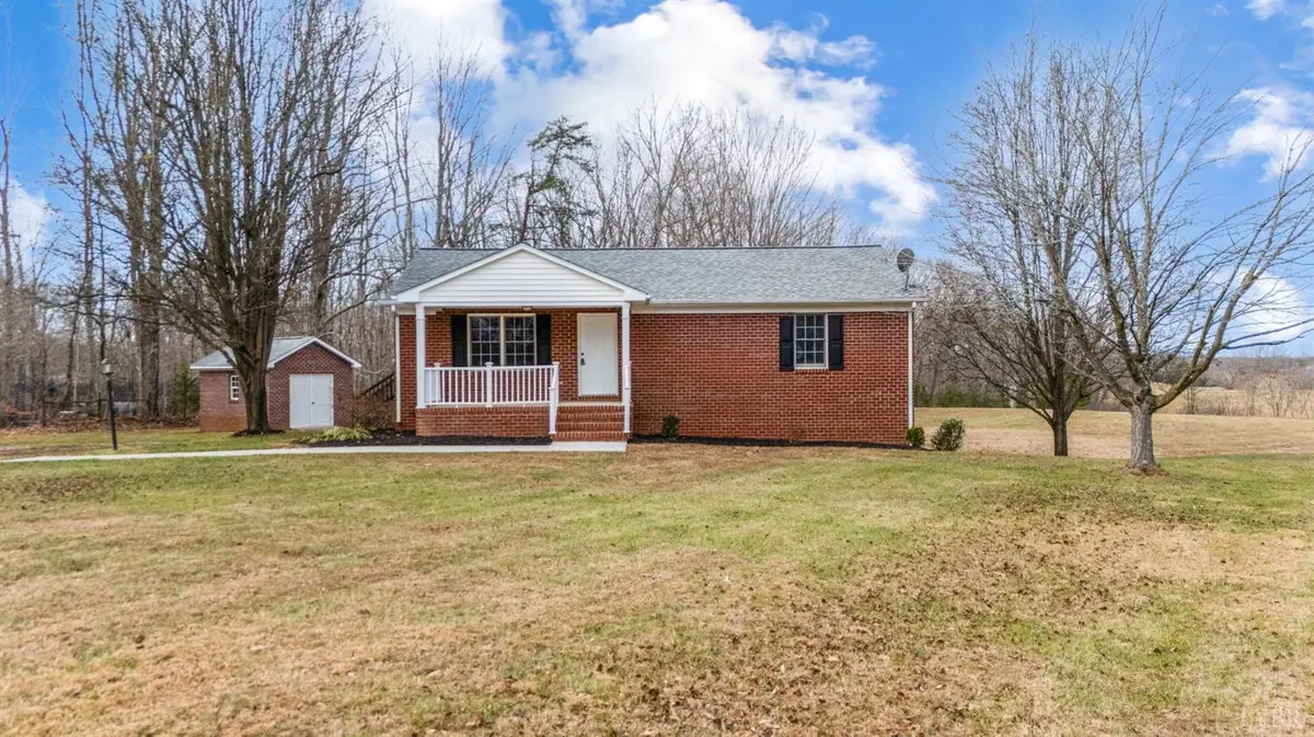 Appomattox, VA 24522,2365 Police Tower RD