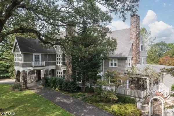 Morris Twp., NJ 07960,17 Three Gables Rd