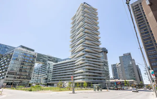 15 Queen's Quay E #520, Toronto C01, ON M4J 1Y1