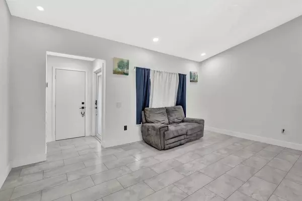 Sunrise, FL 33323,11831 NW 38th Pl