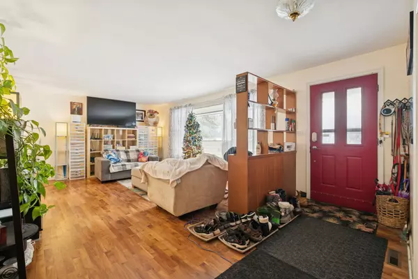 Orillia, ON L3V 2J5,86 Fittons RD E