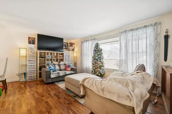 Orillia, ON L3V 2J5,86 Fittons RD E