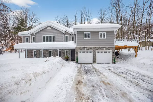 Oro-medonte, ON L0K 1E0,135 Huronwoods DR