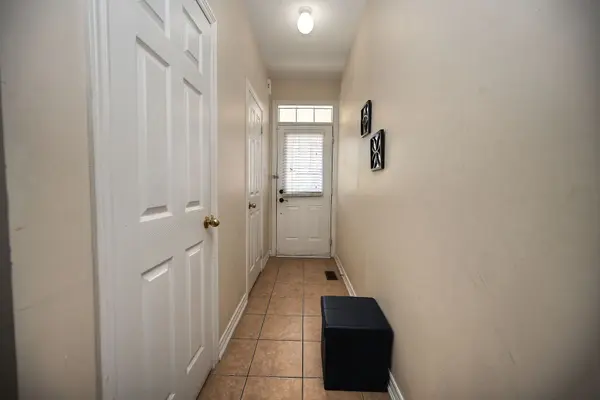 Brampton, ON L6X 0Y3,74 Crumlin CRES