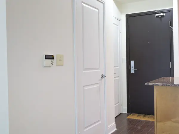 Mississauga, ON L4Z 0A4,70 Absolute AVE #1002