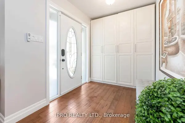 Brampton, ON L6X 1W8,18 Sunset BLVD