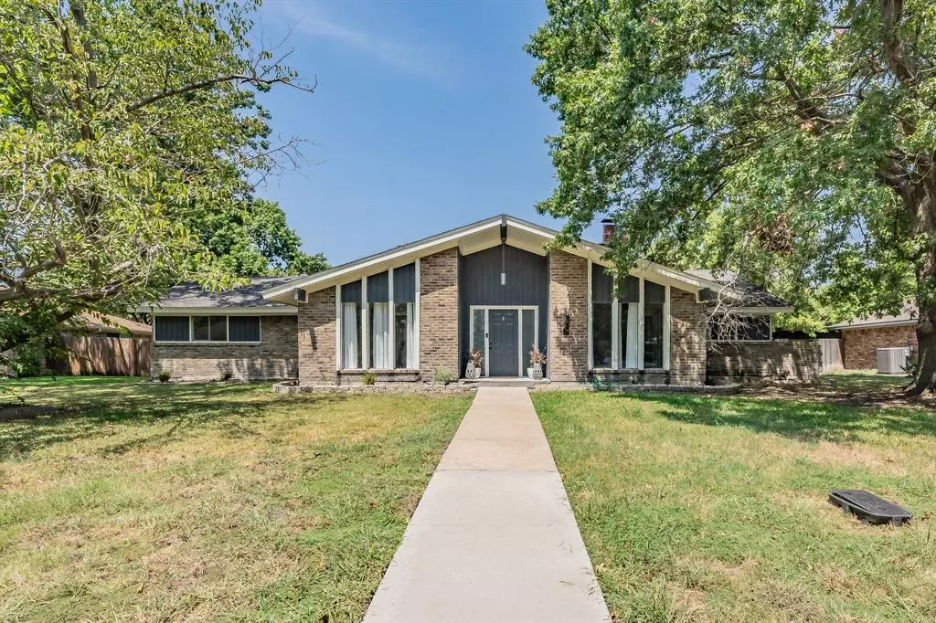 Rowlett, TX 75087,111 Ashe Bend Drive