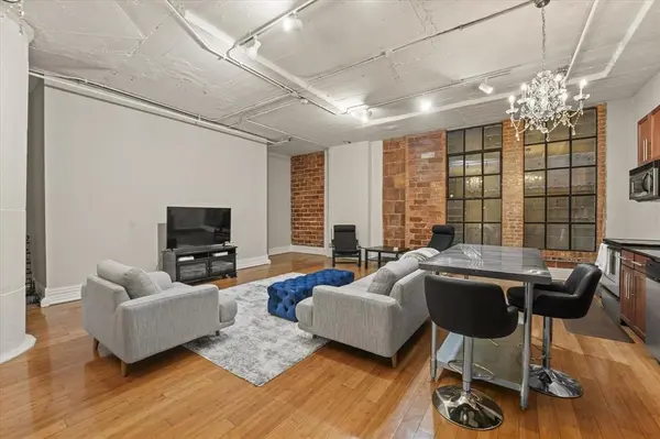 Dallas, TX 75202,1122 Jackson Street #421