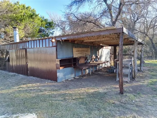 Meridian, TX 76665,912 county road 2357 Road