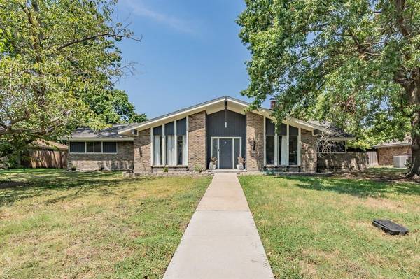 111 Ashe Bend Drive, Rowlett, TX 75087