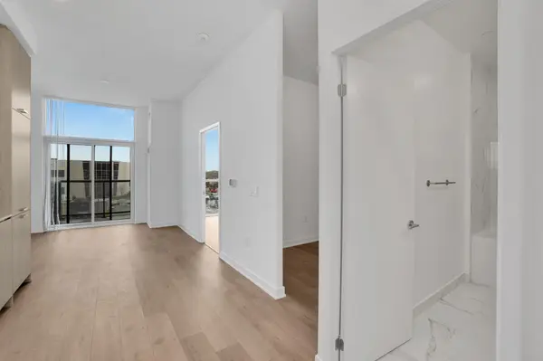 Vaughan, ON L4K 0N5,60 Honeycrisp CRES #217