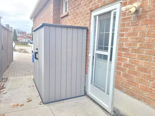 Vaughan, ON L4L 6S8,49 Woodcroft LN