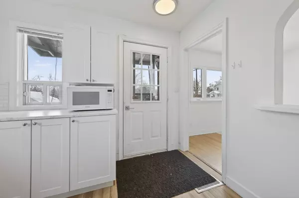 Orillia, ON L3V 2V5,35 Argyle AVE