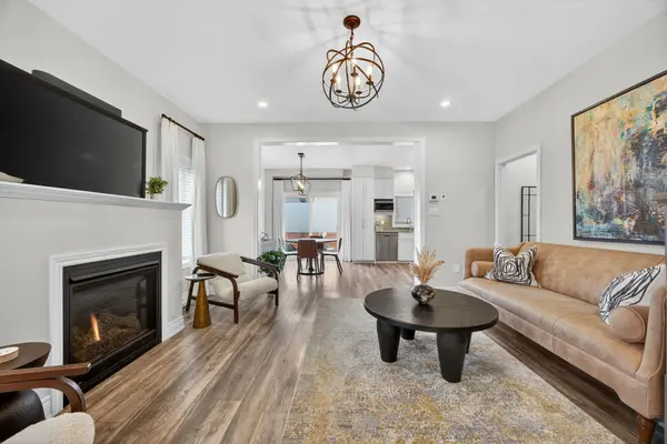 Collingwood, ON L9Y 1M5,191 Collins ST