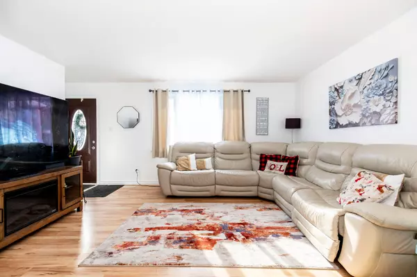 London East, ON N5V 1A9,12 Noel AVE