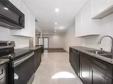 3510 Shady Valley Drive #3510, Pantego, TX 76013