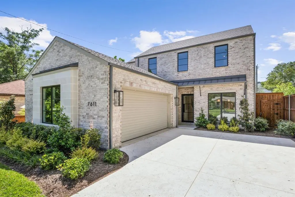Dallas, TX 75209,7611 Caillet Street