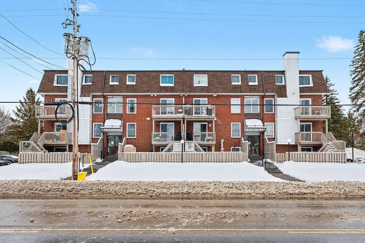 Carleton Place, ON K7C 4B6,24 Townline RD #108