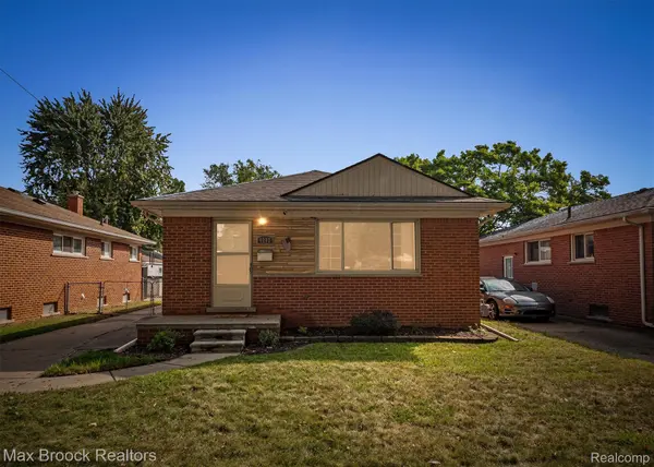 Dearborn Heights, MI 48127,8282 Nightingale ST