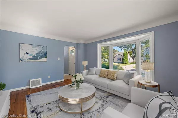 Royal Oak, MI 48067,305 N Kenwood AVE