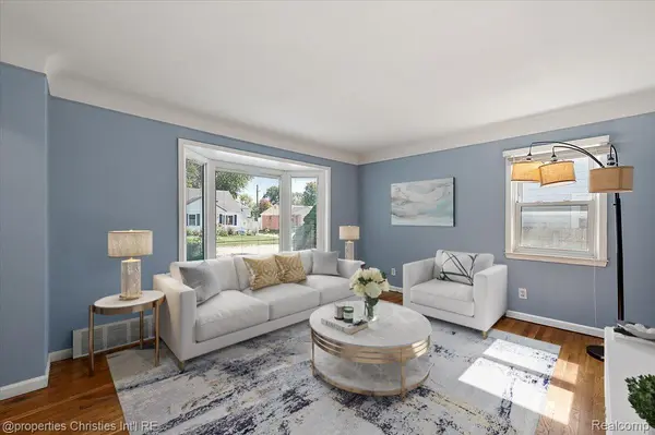 Royal Oak, MI 48067,305 N Kenwood AVE