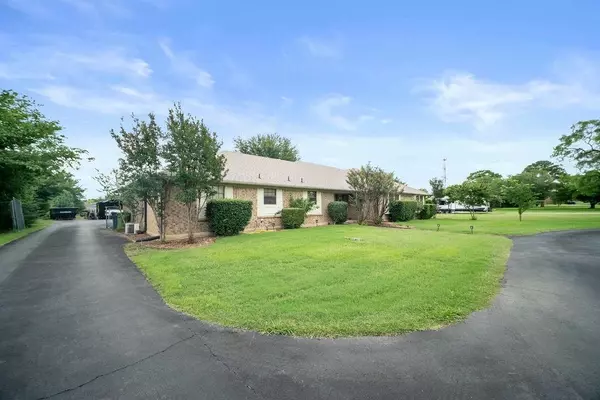 Arlington, TX 76001,6939 Calender Road