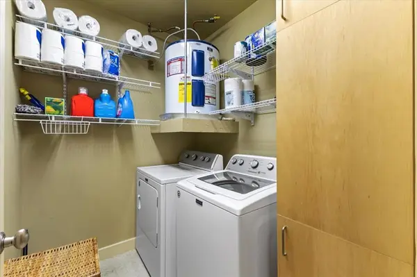 Addison, TX 75001,5055 Addison Circle #427