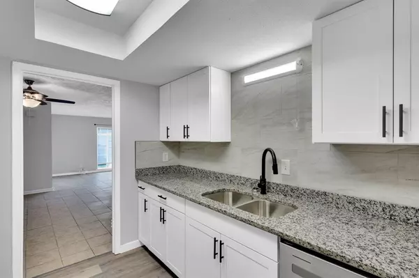 Grand Prairie, TX 75052,125 W Mountain Creek Drive #16